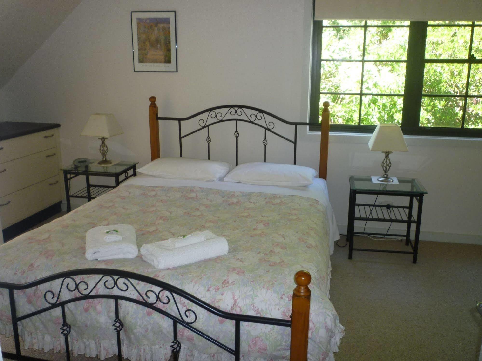 Whispering Pines Cottages Wentworth Falls Ngoại thất bức ảnh